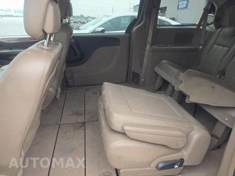 2012 Chrysler Town & Country Touring 121.2" WB – miniatura 19