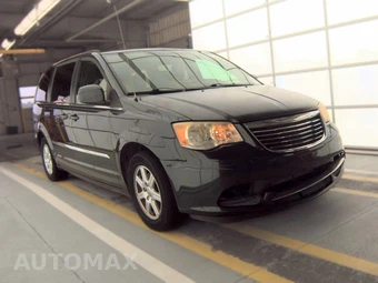2012 Chrysler Town & Country Touring 121.2" WB – miniatura 4