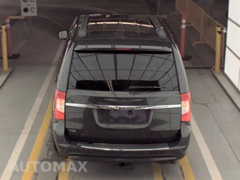 2012 Chrysler Town & Country Touring 121.2" WB – miniatura 6