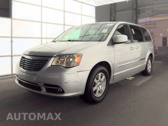 2012 Chrysler Town & Country Touring 121.2" WB