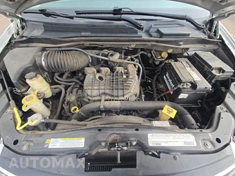 2012 Chrysler Town & Country Touring 121.2" WB – miniatura 16