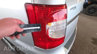 2012 Chrysler Town & Country Touring 121.2" WB – miniatura 26