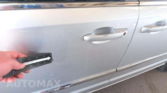 2012 Chrysler Town & Country Touring 121.2" WB – miniatura 32