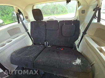 2012 Chrysler Town & Country Touring 121.2" WB – miniatura 14