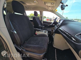 2012 Chrysler Town & Country Touring 121.2" WB – miniatura 19