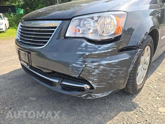 2012 Chrysler Town & Country Touring 121.2" WB – miniatura 23