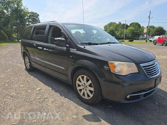 2012 Chrysler Town & Country Touring 121.2" WB – miniatura 4