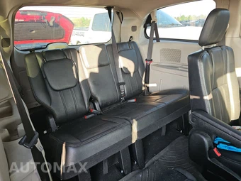 2012 Chrysler Town & Country Touring 121.2" WB - miniatura 14