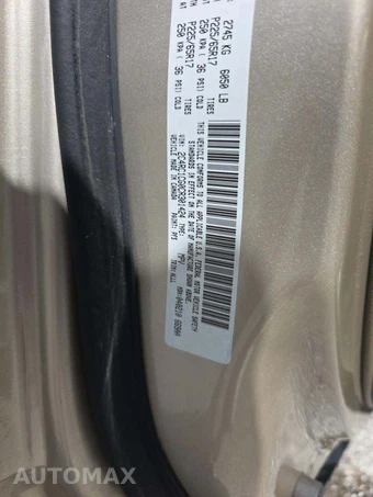 2012 Chrysler Town & Country Touring L 121.2" WB - miniatura 5