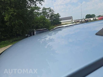 2012 Chrysler Town & Country Touring L 121.2" WB - miniatura 9