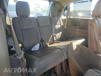 2012 Chrysler Town & Country Touring L 121.2" WB – miniatura 14