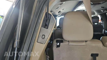 2012 Chrysler Town & Country Touring L 121.2" WB – miniatura 29