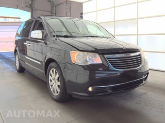 2012 Chrysler Town & Country Touring L 121.2" WB – miniatura 3