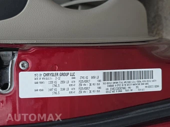 2012 Chrysler Town & Country Touring L 121.2" WB – miniatura 15