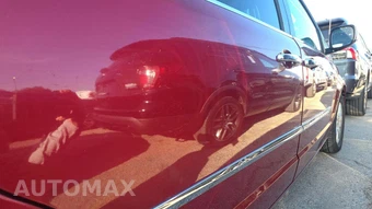 2012 Chrysler Town & Country Touring L 121.2" WB – miniatura 28