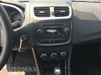 2012 Dodge Avenger SE - miniatura 11