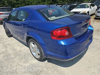 2012 Dodge Avenger SE - miniatura 6