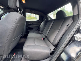 2012 Dodge Avenger SE – miniatura 13