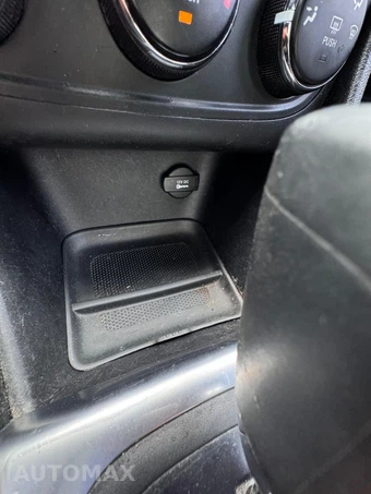 2012 Dodge Avenger SE – miniatura 22