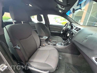 2012 Dodge Avenger SXT – miniatura 18