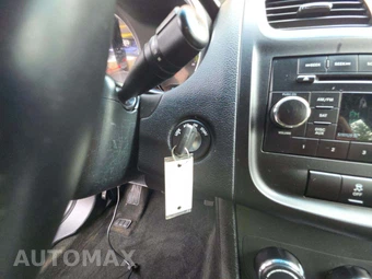 2012 Dodge Avenger SXT – miniatura 8