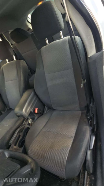 2012 Dodge Caliber SXT - miniatura 29