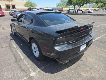 2012 Dodge Charger SE – miniatura 3
