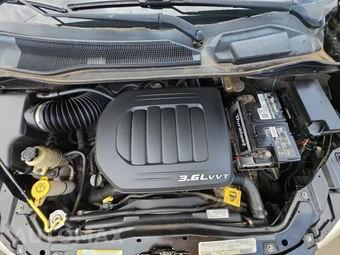 2012 Dodge Grand Caravan Crew 121.2" WB – miniatura 15