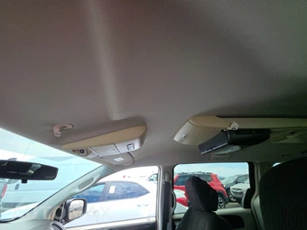 2012 Dodge Grand Caravan Crew 121.2" WB – miniatura 17