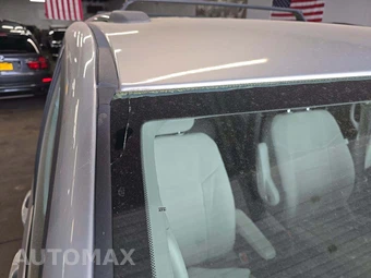2012 Dodge Grand Caravan Crew 121.2" WB – miniatura 26