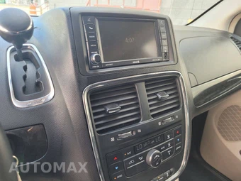 2012 Dodge Grand Caravan Crew 121.2" WB - miniatura 24