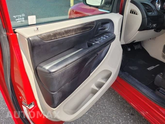 2012 Dodge Grand Caravan Crew 121.2" WB - miniatura 30