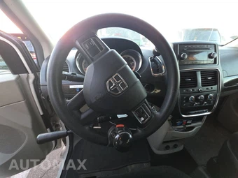 2012 Dodge Grand Caravan SXT 121.2" WB - miniatura 10