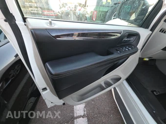 2012 Dodge Grand Caravan SXT 121.2" WB - miniatura 9