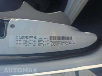 2012 Dodge Grand Caravan SXT 121.2" WB – miniatura 6
