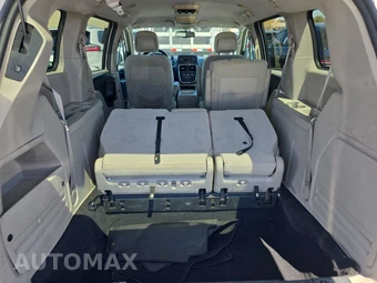 2012 Dodge Grand Caravan SXT 121.2" WB – miniatura 17