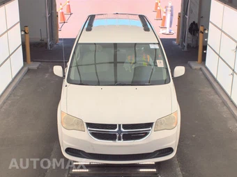 2012 Dodge Grand Caravan SXT 121.2" WB – miniatura 2