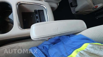 2012 Dodge Grand Caravan SXT 121.2" WB – miniatura 28