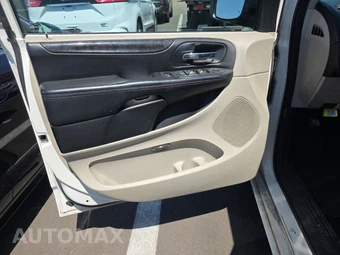 2012 Dodge Grand Caravan SXT 121.2" WB – miniatura 9