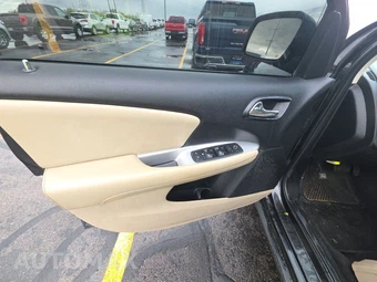 2012 Dodge Journey SXT – miniatura 9