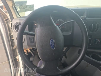 2012 Ford E-150 Commercial Cargo Van 138.0" WB – miniatura 10