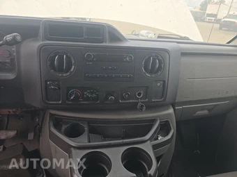 2012 Ford E-150 Commercial Cargo Van 138.0" WB – miniatura 11