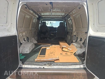 2012 Ford E-150 Commercial Cargo Van 138.0" WB – miniatura 15