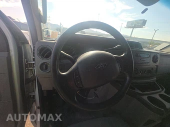 2012 Ford E-150 Commercial Cargo Van 138.0" WB – miniatura 10
