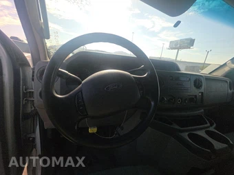 2012 Ford E-150 Commercial Cargo Van 138.0" WB – miniatura 11