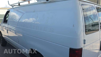 2012 Ford E-150 Commercial Cargo Van 138.0" WB – miniatura 17
