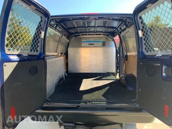 2012 Ford E-150 Commercial Cargo Van - miniatura 12