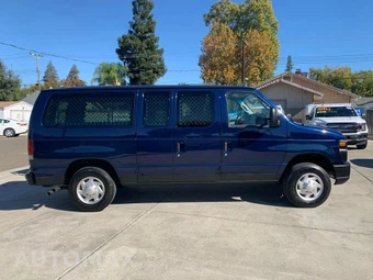 2012 Ford E-150 Commercial Cargo Van - miniatura 4