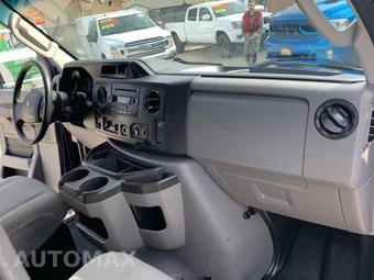 2012 Ford E-150 Commercial Cargo Van - miniatura 3
