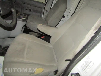 2012 Ford E-250 Commercial Cargo Van 138.0" WB – miniatura 10